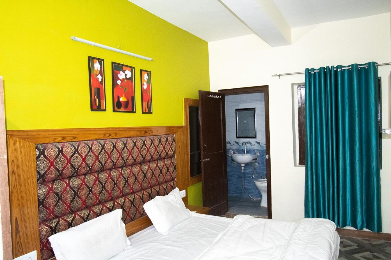 Irish Town Mussoorie Hotel Bagian luar foto