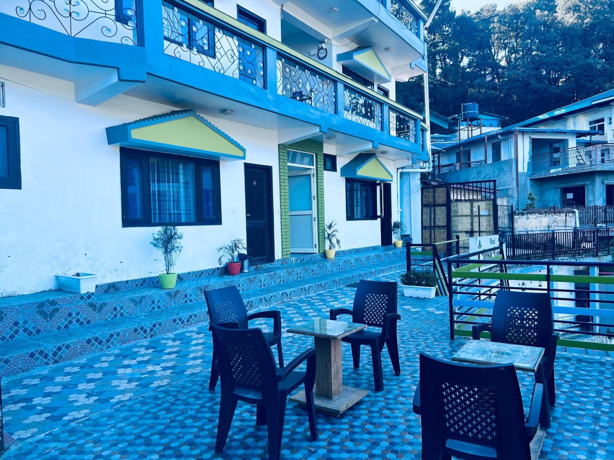 Irish Town Mussoorie Hotel Bagian luar foto